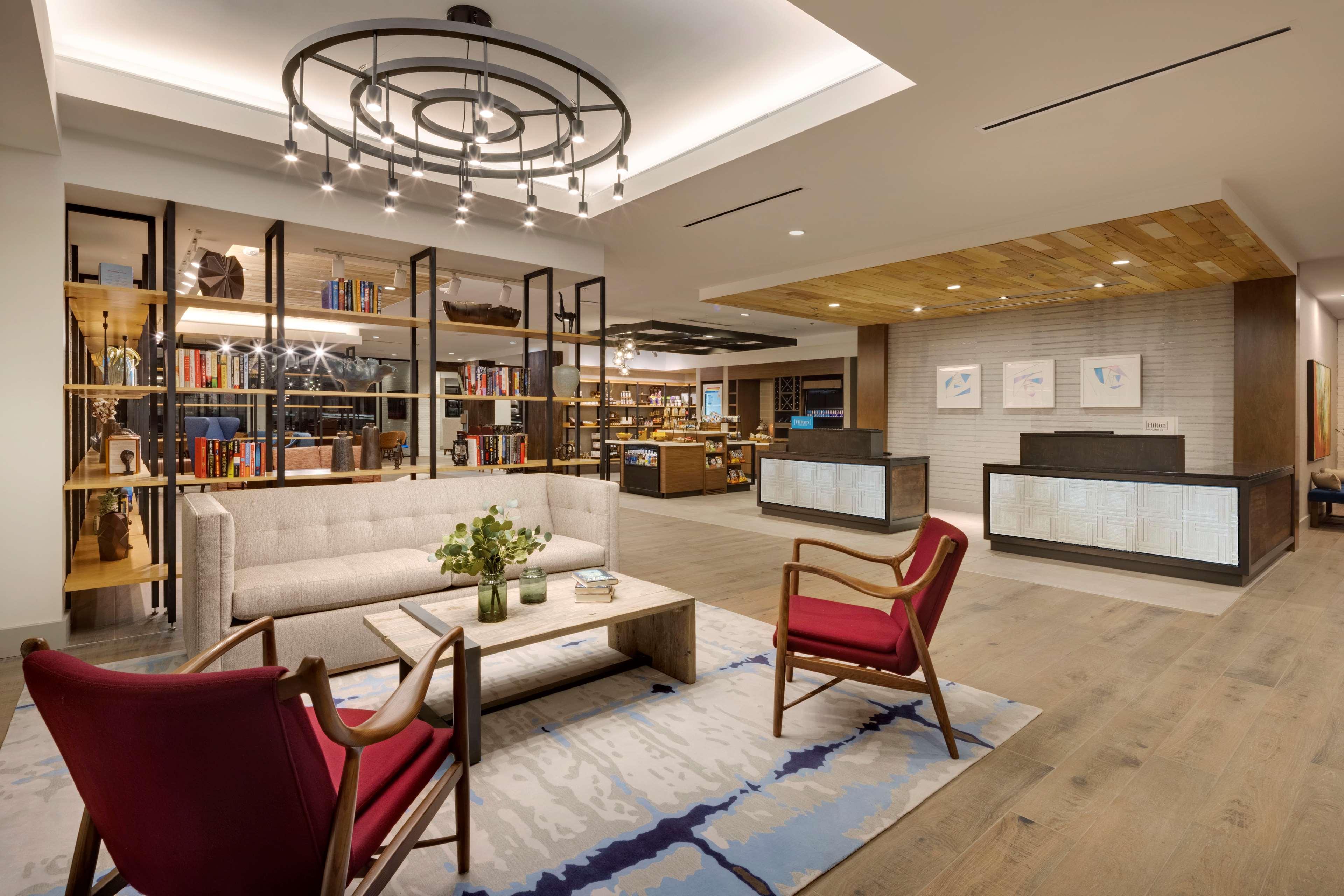 Hilton Garden Inn Haymarket מראה חיצוני תמונה