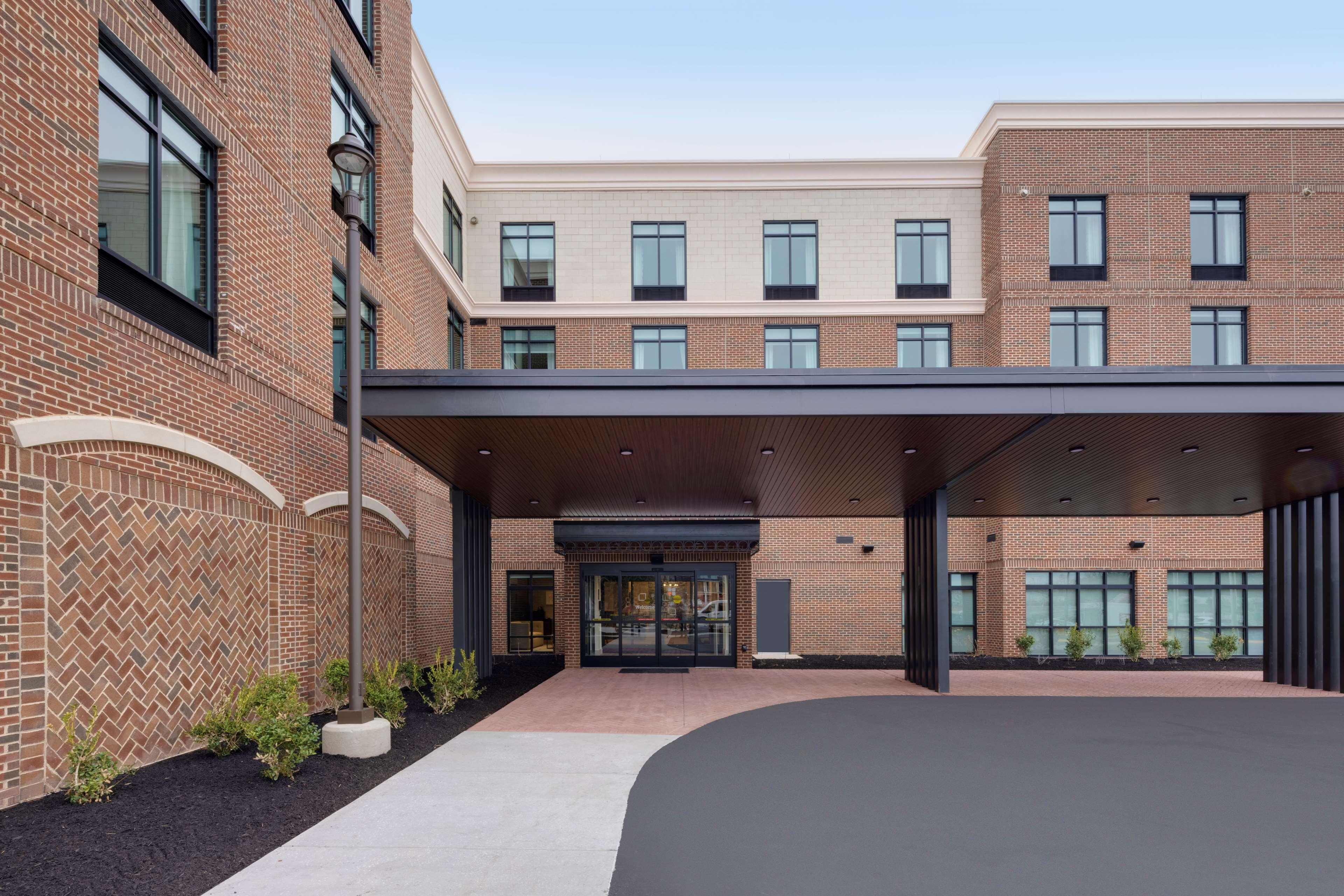 Hilton Garden Inn Haymarket מראה חיצוני תמונה
