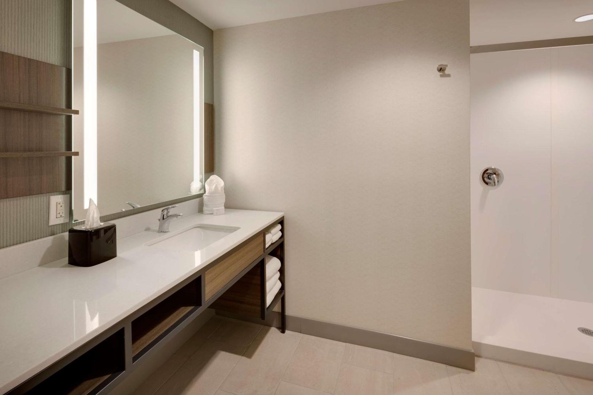 Hilton Garden Inn Haymarket מראה חיצוני תמונה