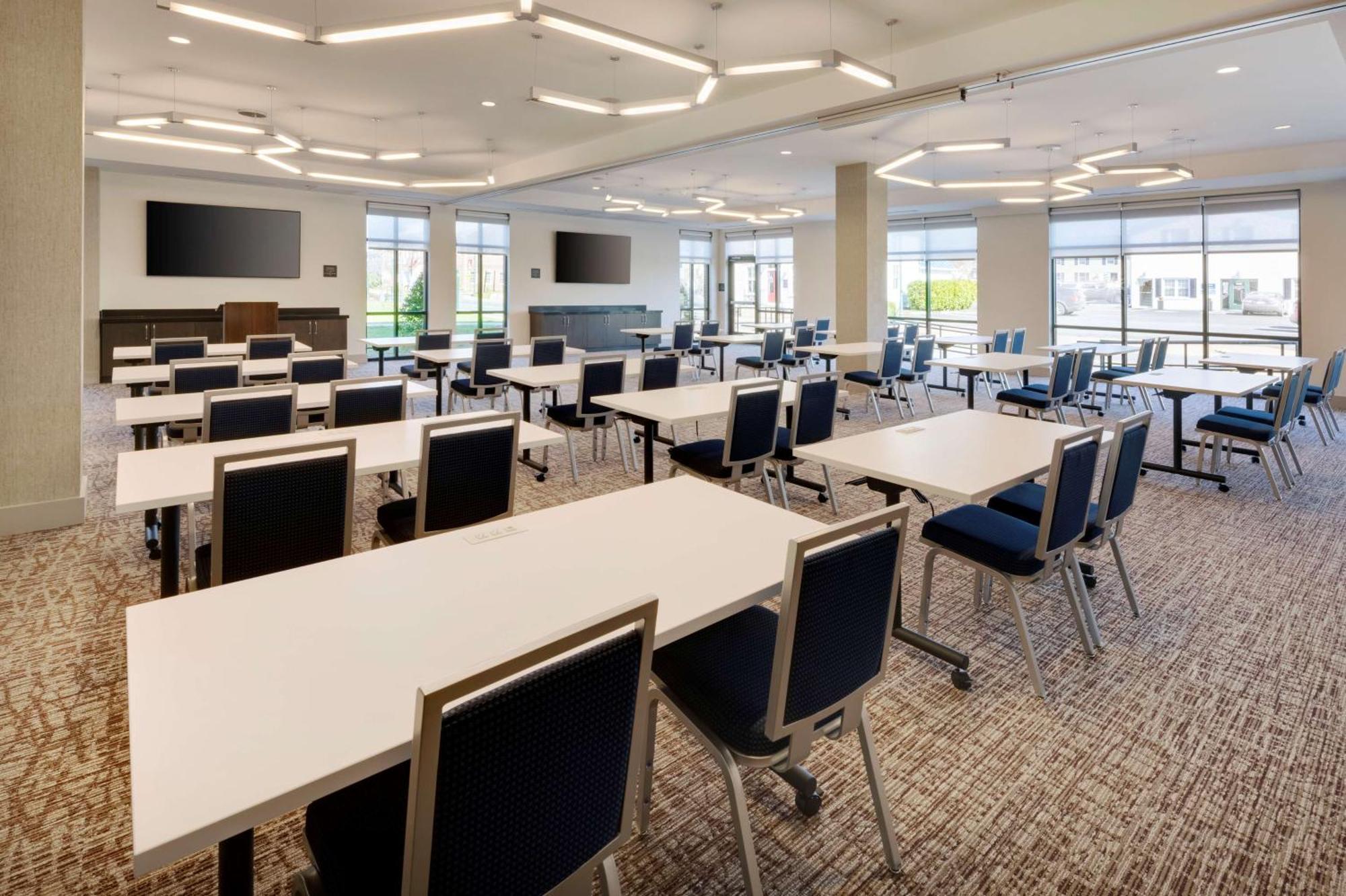 Hilton Garden Inn Haymarket מראה חיצוני תמונה