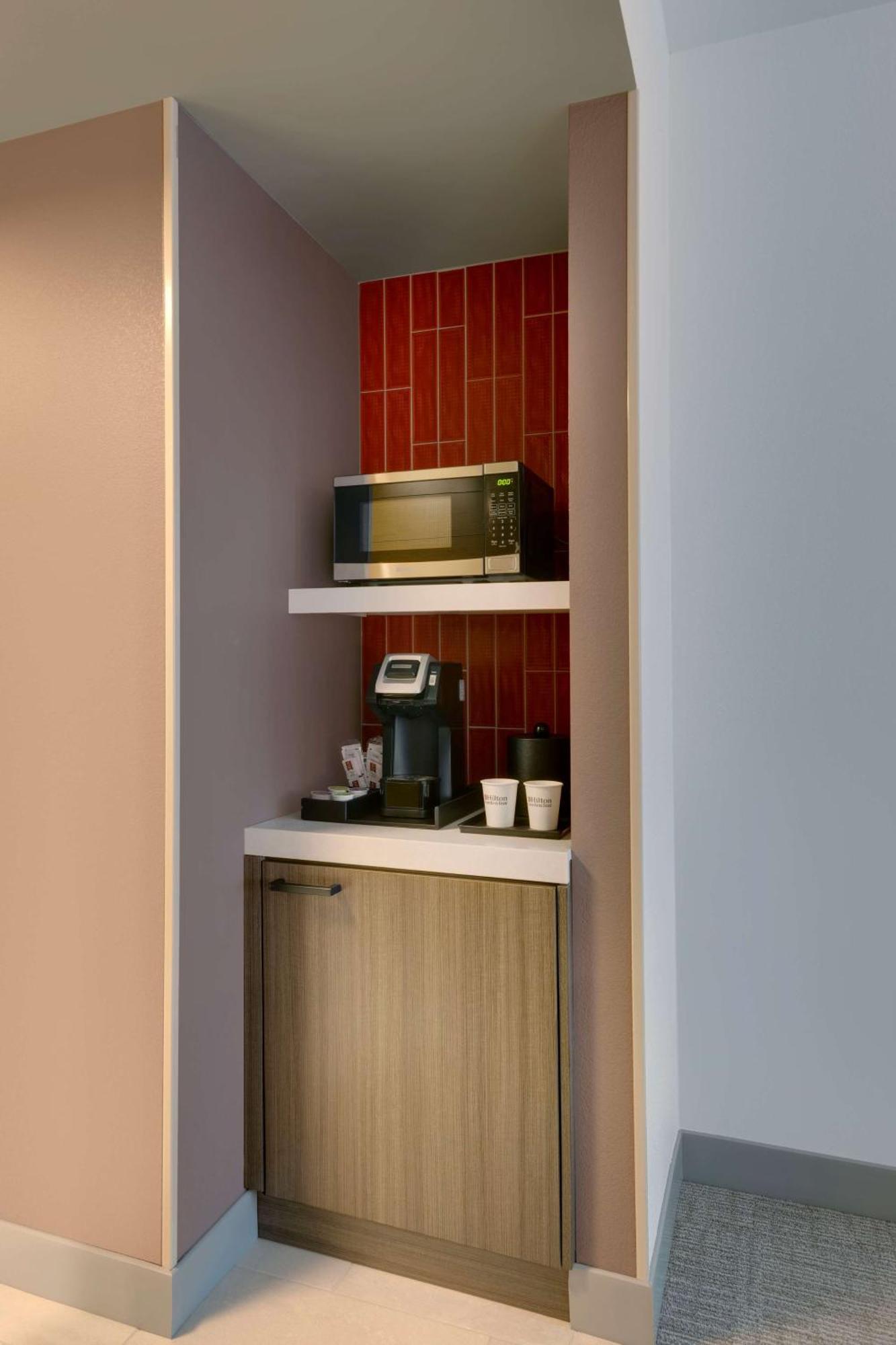 Hilton Garden Inn Haymarket מראה חיצוני תמונה